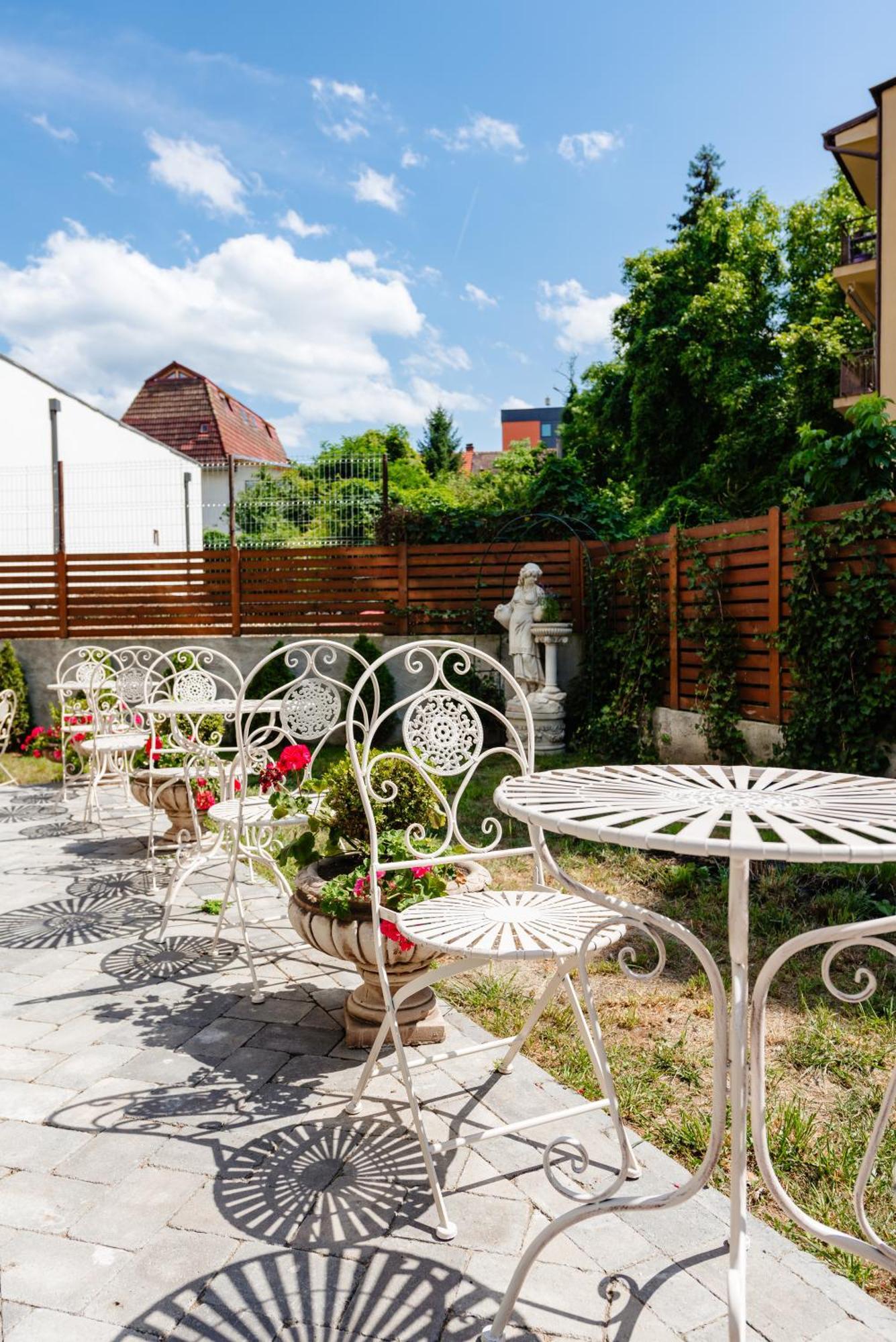 Ateneea Luxury Rooms Cluj-Napoca Luaran gambar
